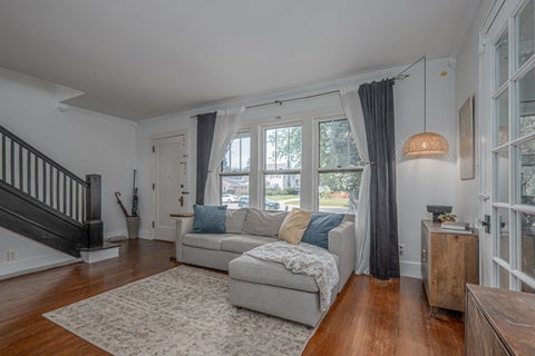 Tiny photo for 1344 Garfield Avenue, Aurora, IL 60506 (MLS # 12754900)