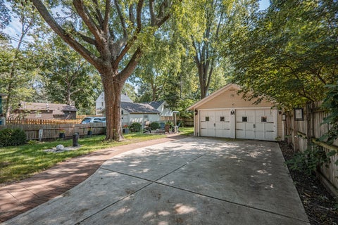 Tiny photo for 1344 Garfield Avenue, Aurora, IL 60506 (MLS # 12754900)