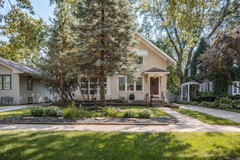 Tiny photo for 1344 Garfield Avenue, Aurora, IL 60506 (MLS # 12754900)