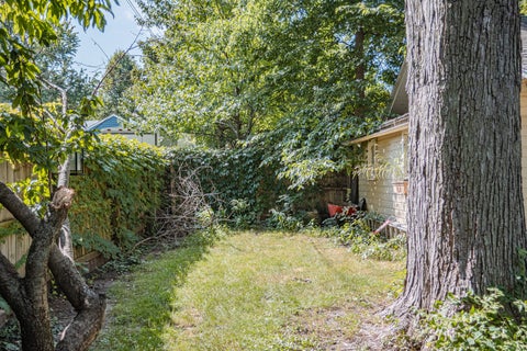 Tiny photo for 1344 Garfield Avenue, Aurora, IL 60506 (MLS # 12754900)