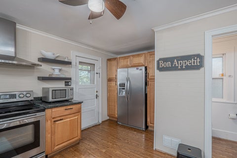 Tiny photo for 1344 Garfield Avenue, Aurora, IL 60506 (MLS # 12754900)