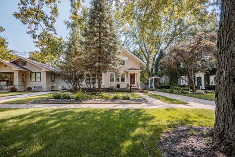 Tiny photo for 1344 Garfield Avenue, Aurora, IL 60506 (MLS # 12754900)
