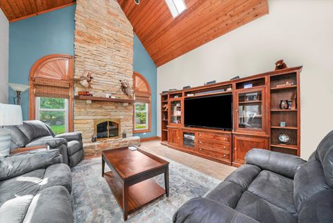 Tiny photo for 17860 S Crystal Lake Drive, Homer Glen, IL 60491 (MLS # 12475362)