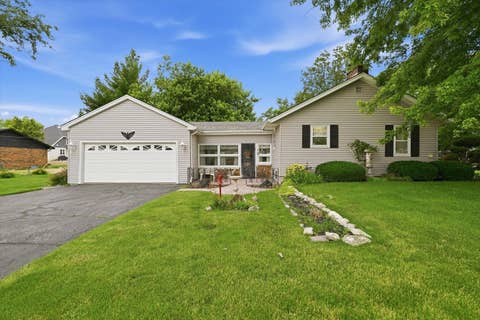 Photo of 328 Milburn Avenue, Crete, IL 60417 (MLS # 12680835)
