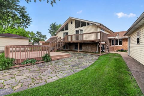 Tiny photo for 9042 Fairlane Drive, Bridgeview, IL 60455 (MLS # 12648904)