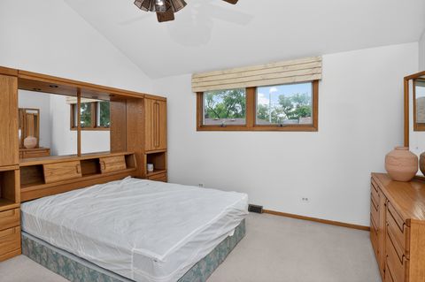 Tiny photo for 9042 Fairlane Drive, Bridgeview, IL 60455 (MLS # 12648904)