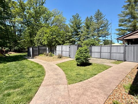 Tiny photo for 833 N 27th Street, Mt Vernon, IL 62864 (MLS # 12628607)
