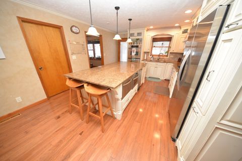 Tiny photo for 833 N 27th Street, Mt Vernon, IL 62864 (MLS # 12628607)
