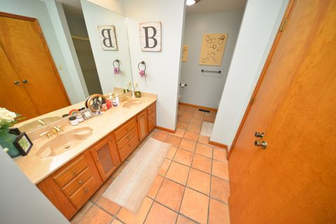 Tiny photo for 833 N 27th Street, Mt Vernon, IL 62864 (MLS # 12628607)