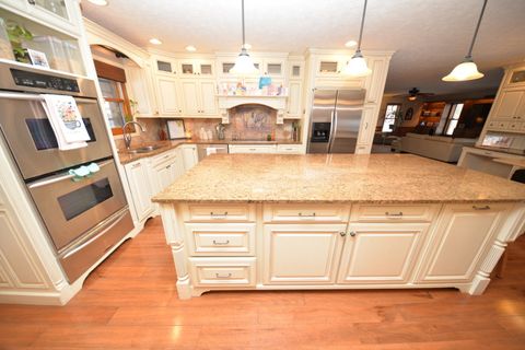 Tiny photo for 833 N 27th Street, Mt Vernon, IL 62864 (MLS # 12628607)