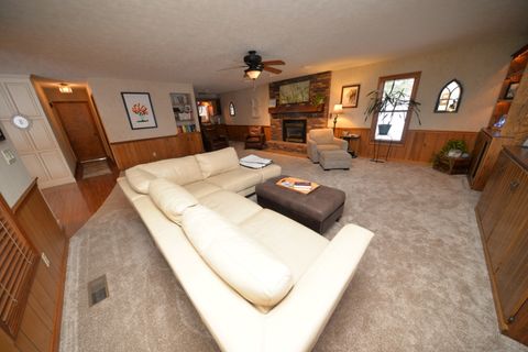Tiny photo for 833 N 27th Street, Mt Vernon, IL 62864 (MLS # 12628607)