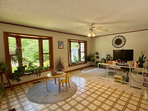 Tiny photo for 833 N 27th Street, Mt Vernon, IL 62864 (MLS # 12628607)