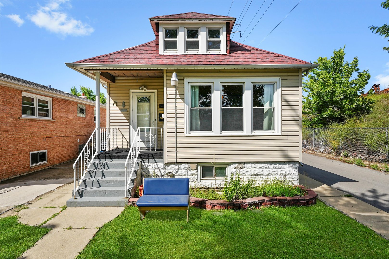 3604 W 65th Place