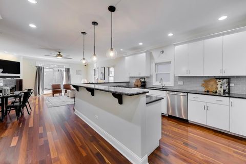 Tiny photo for 1636 N Artesian Avenue, Chicago, IL 60647 (MLS # 12549008)