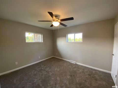 Tiny photo for 1328 Dean Street, Centralia, IL 62801 (MLS # 12619574)