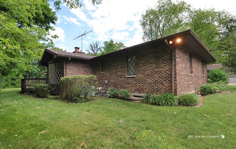 Tiny photo for 10639 W Circle Drive, Beach Park, IL 60099 (MLS # 12678395)