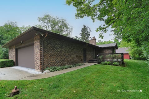 Tiny photo for 10639 W Circle Drive, Beach Park, IL 60099 (MLS # 12678395)