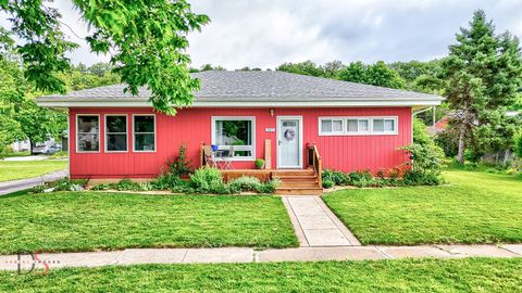 Tiny photo for 927 Clark Street, Marseilles, IL 61341 (MLS # 12576265)