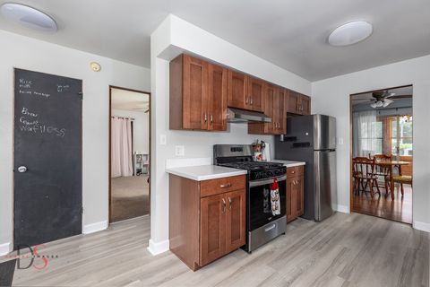 Tiny photo for 927 Clark Street, Marseilles, IL 61341 (MLS # 12576265)