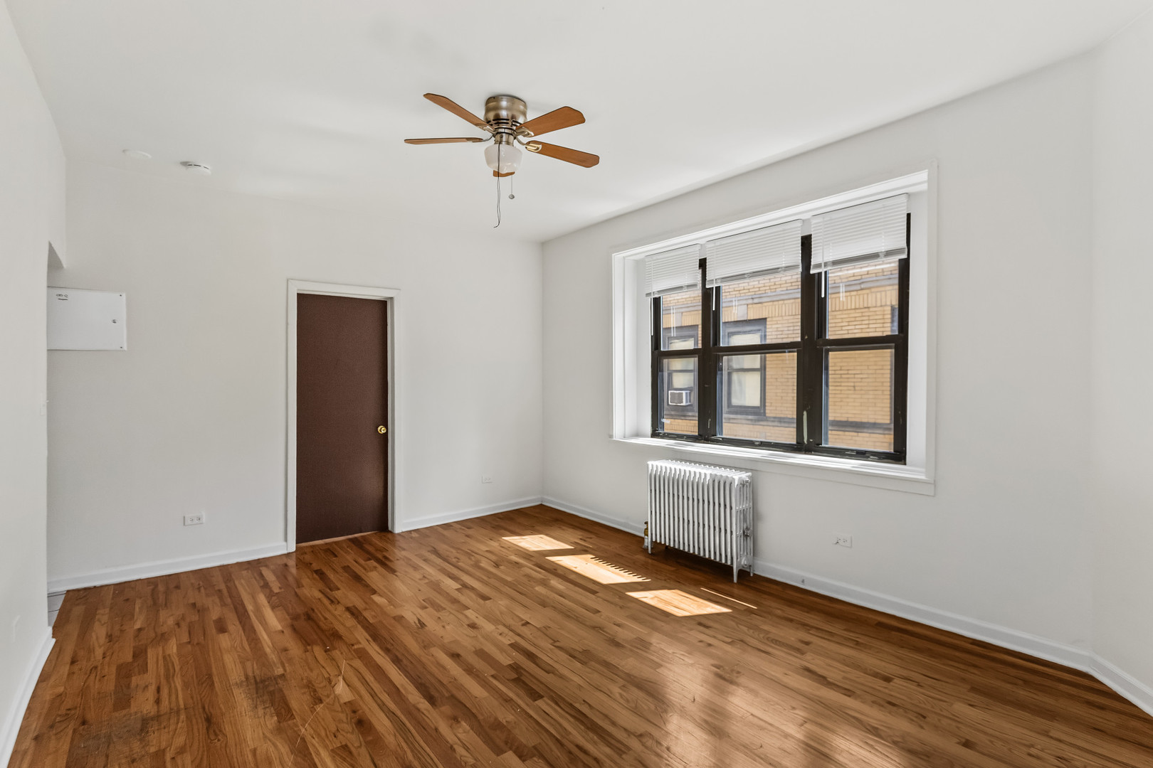 4031 W Gladys Avenue