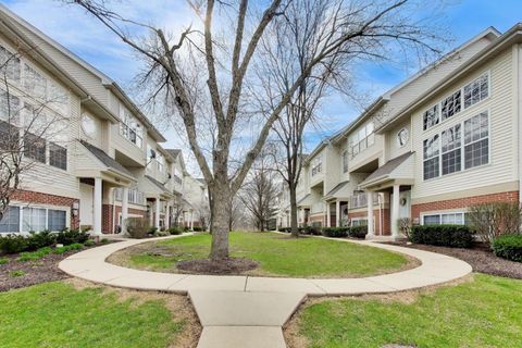 Tiny photo for 775 Pheasant Trail, St. Charles, IL 60174 (MLS # 12600268)