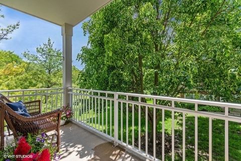 Tiny photo for 775 Pheasant Trail, St. Charles, IL 60174 (MLS # 12600268)