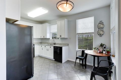 Tiny photo for 775 Pheasant Trail, St. Charles, IL 60174 (MLS # 12600268)