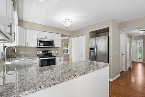 Tiny photo for 139 N Crooked Lake Lane, Lindenhurst, IL 60046 (MLS # 12773696)