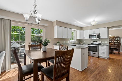 Tiny photo for 139 N Crooked Lake Lane, Lindenhurst, IL 60046 (MLS # 12773696)