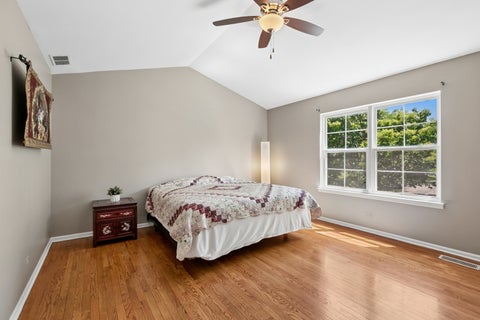 Tiny photo for 139 N Crooked Lake Lane, Lindenhurst, IL 60046 (MLS # 12773696)