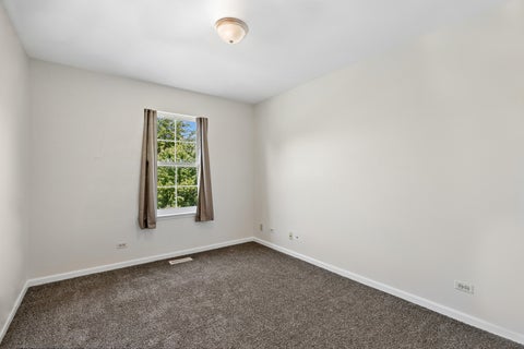 Tiny photo for 139 N Crooked Lake Lane, Lindenhurst, IL 60046 (MLS # 12773696)