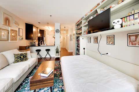 Tiny photo for 740 S Federal Street #1005, Chicago, IL 60605 (MLS # 12701505)