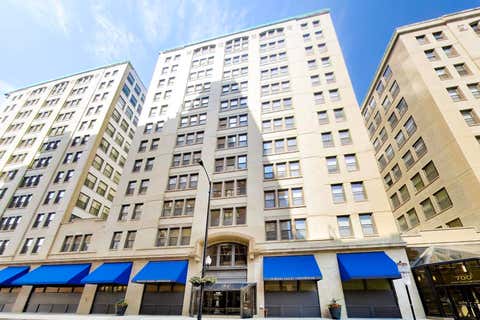 Photo of 740 S Federal Street #1005, Chicago, IL 60605 (MLS # 12701505)