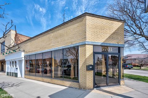 5701 N Milwaukee Avenue Chicago IL 60646