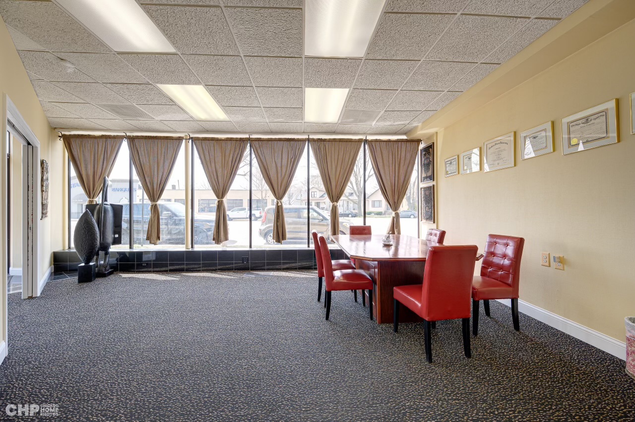 5701 N Milwaukee Avenue