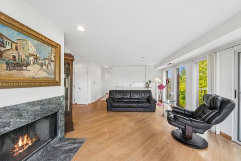 Tiny photo for 402 Kelburn Road #323, Deerfield, IL 60015 (MLS # 12678182)