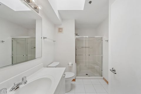 Tiny photo for 402 Kelburn Road #323, Deerfield, IL 60015 (MLS # 12678182)