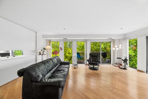 Tiny photo for 402 Kelburn Road #323, Deerfield, IL 60015 (MLS # 12678182)