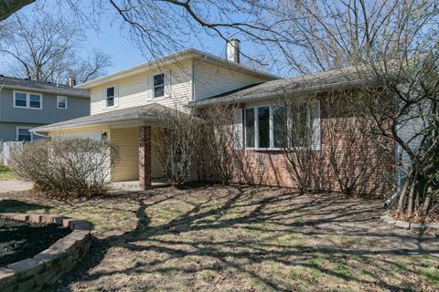 Tiny photo for 2614 E 28th Court, Davenport, IA 52803 (MLS # 12608471)