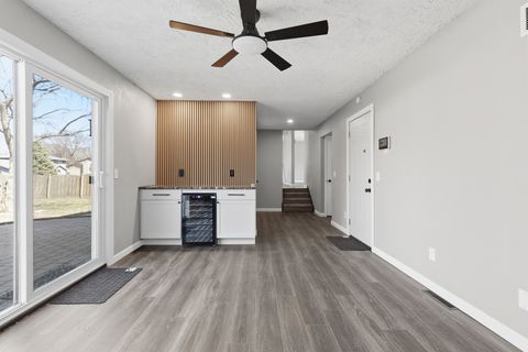 Tiny photo for 2614 E 28th Court, Davenport, IA 52803 (MLS # 12608471)