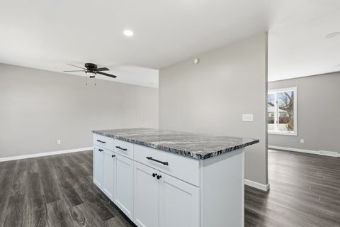 Tiny photo for 2614 E 28th Court, Davenport, IA 52803 (MLS # 12608471)