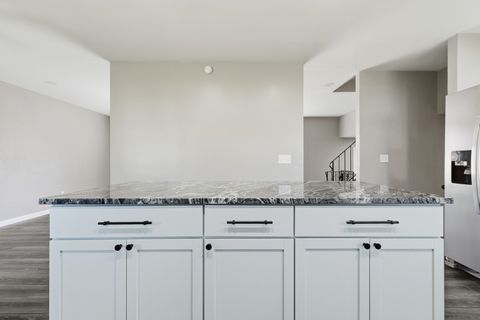 Tiny photo for 2614 E 28th Court, Davenport, IA 52803 (MLS # 12608471)