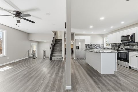 Tiny photo for 2614 E 28th Court, Davenport, IA 52803 (MLS # 12608471)