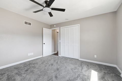 Tiny photo for 2614 E 28th Court, Davenport, IA 52803 (MLS # 12608471)