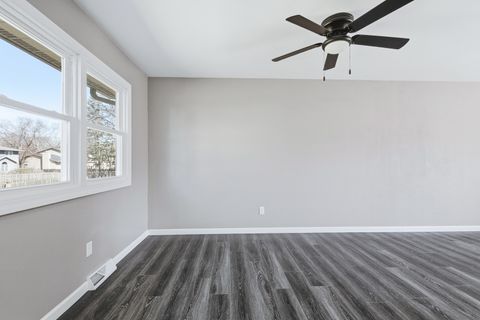 Tiny photo for 2614 E 28th Court, Davenport, IA 52803 (MLS # 12608471)