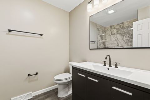 Tiny photo for 2614 E 28th Court, Davenport, IA 52803 (MLS # 12608471)