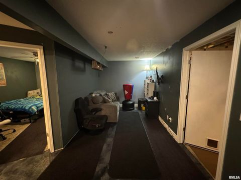 Tiny photo for 4703 W 13TH Street, Davenport, IA 52804 (MLS # QC4267470)