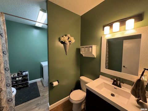 Tiny photo for 4703 W 13TH Street, Davenport, IA 52804 (MLS # QC4267470)