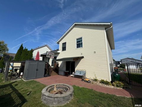 Tiny photo for 4703 W 13TH Street, Davenport, IA 52804 (MLS # QC4267470)