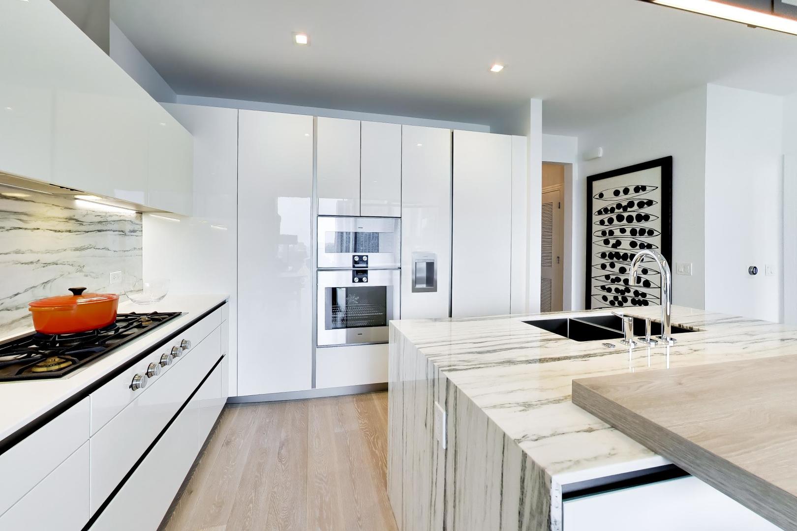363 E Wacker Drive 1405